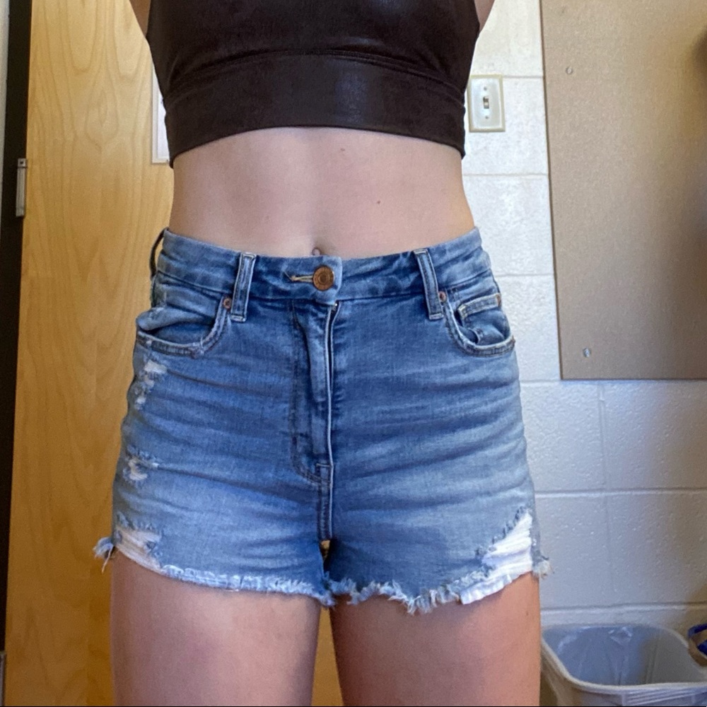 AE Curvy High-Rise Jean Shorts